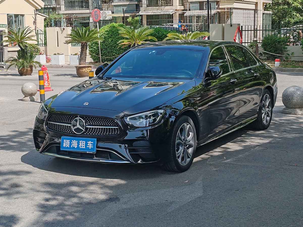 奔馳E級（自駕）